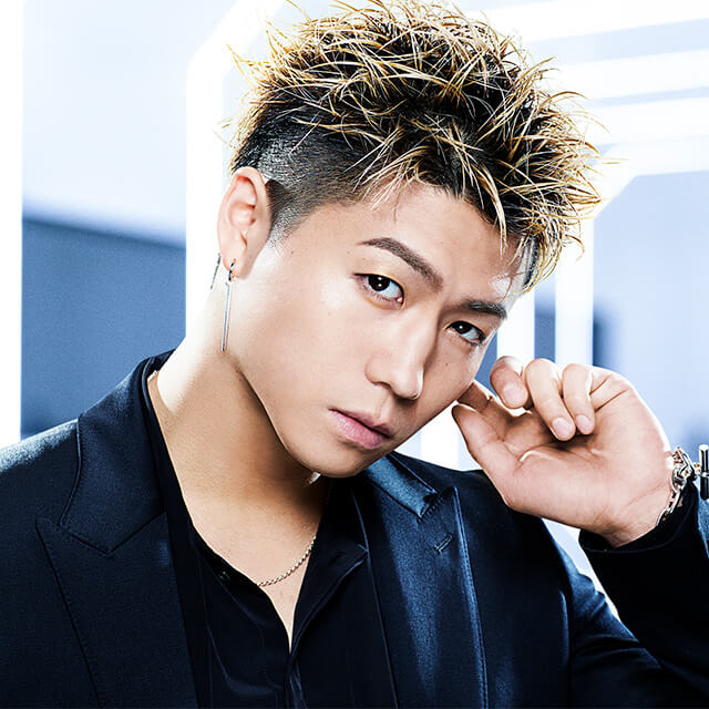 �����t��