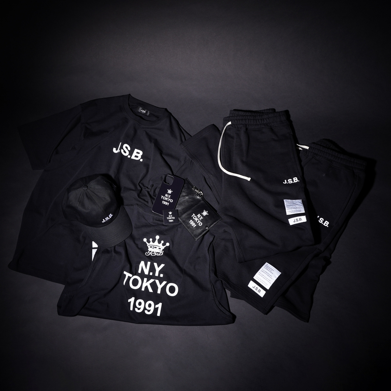 J.S.B.より三代目J SOUL BROTHERS 10th Anniversary New Collectionが5