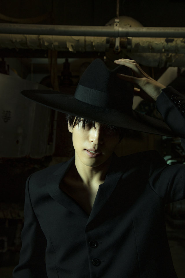 11/29(月)発売!! 岩田剛典4th写真集 『Layer ～Evolution from Spin