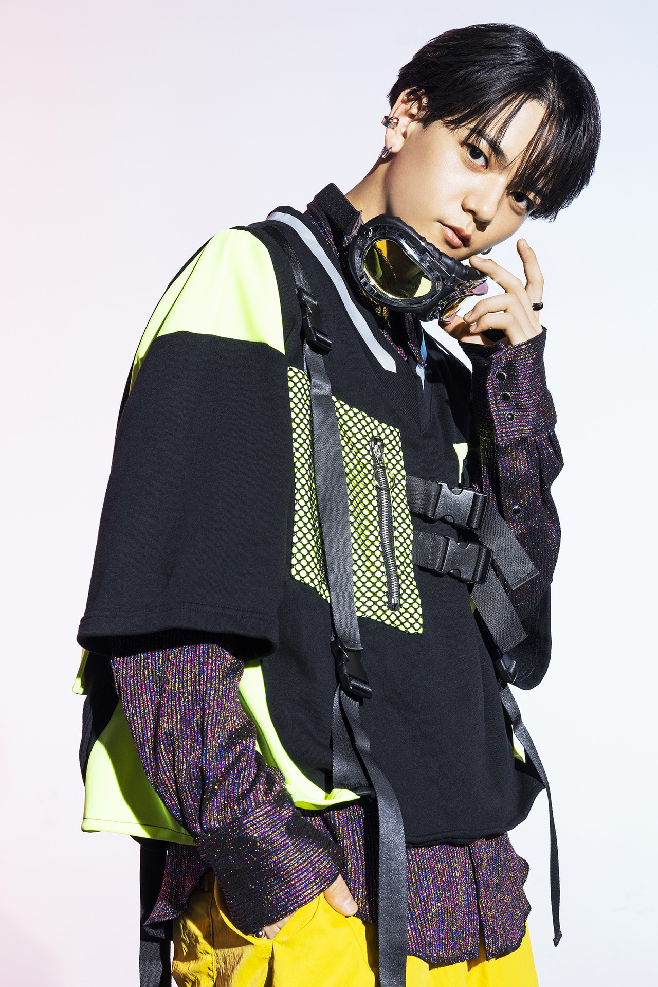 FANTASTICS from EXILE TRIBE『FANTASTIC ROCKET』ARTIST PHOTO