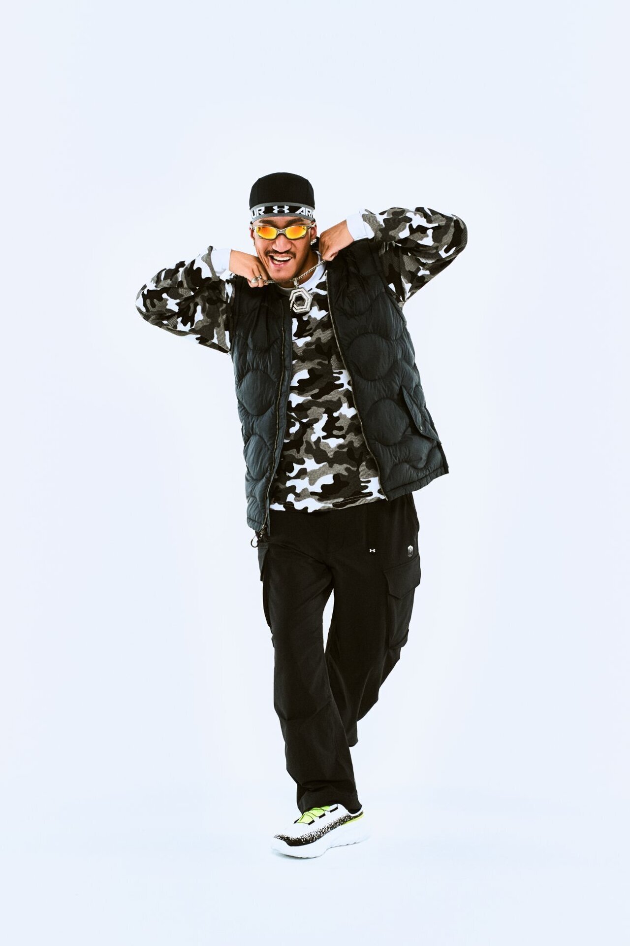 PSYCHIC FEVER『TALK TO ME NICE feat. TAMP』SPECIAL PHOTOページ